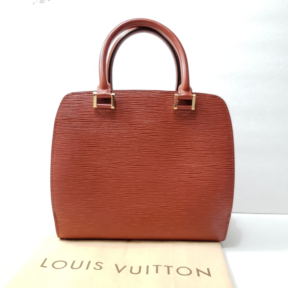 ❤️ Authentic* LV Cognac Satchel Great Condition!! EPI LEATHER. Christmas SALE!!
